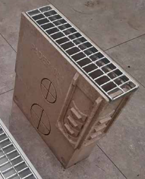Caja de registro de hormigón polímero con reja de hierro galvanizado sin tornillos